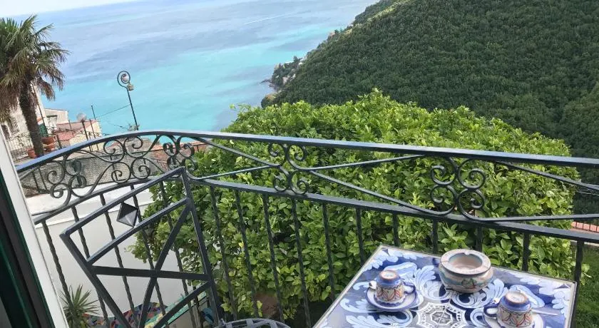villa verde sul mare - Image 1