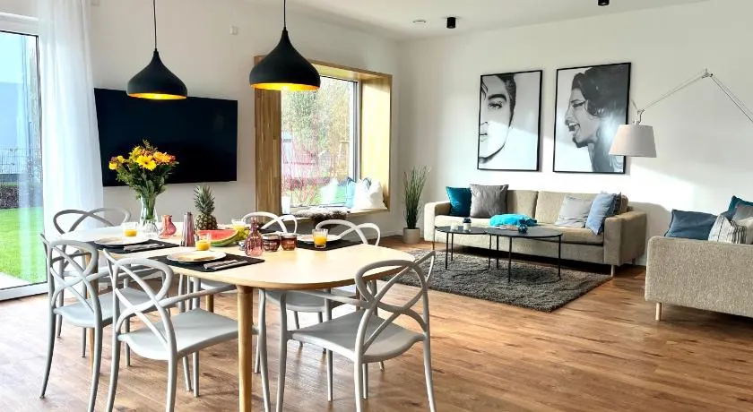 NEU! Feriendomizil TraumZeit 1 mit Sauna & Garten - Image 1