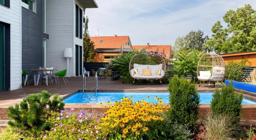 Villa Sirena Apartments - Image 1