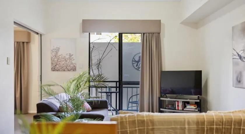 Vibrant Apartment in Northbridge - Image 1