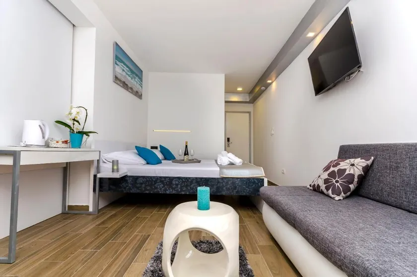 All Saints Suites B&B Kastela - Image 1