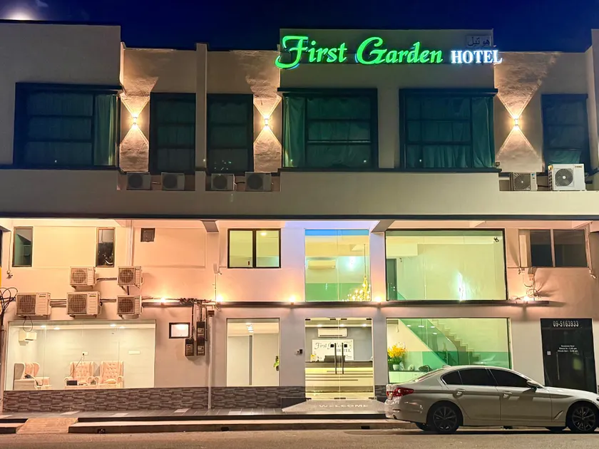 Hotel First Garden by StayZy - Image 1