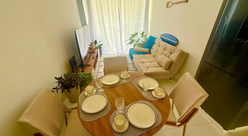 Apartamento em Condomínio Clube Completo com Piscina - Image 1