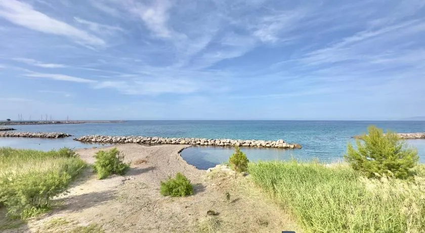 Merlo Holiday Homes Mare - Image 1