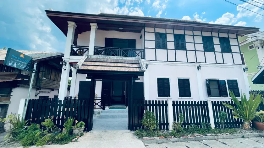 Meet sunset hostel Luangprabang - Image 1