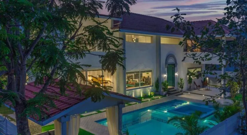 EKOSTAY Luxe - CASABLANCA VILLA - Image 1