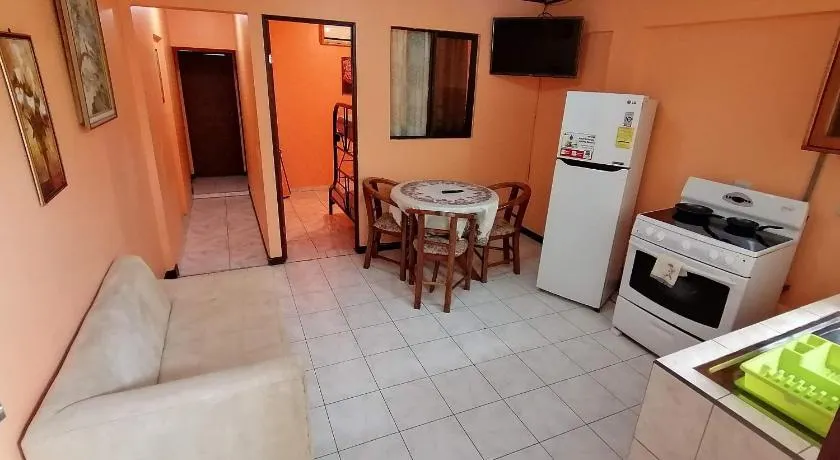 Marta's Guesthouses, apartamentos con entrada autonoma - Image 1