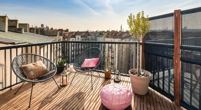 Prague Days - Sunny Riverside Apartments - Image 1