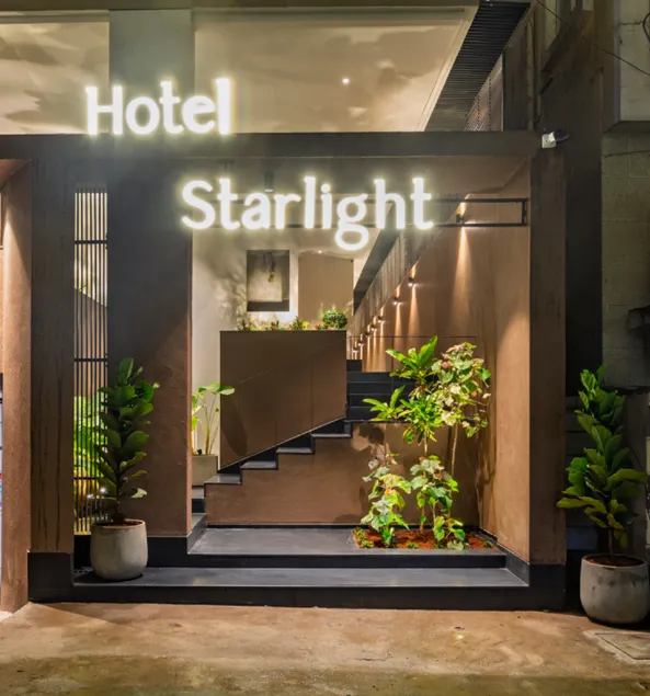 Hotel Starlight by Avana, 400m from US Consulate Hyderabad - Image 1