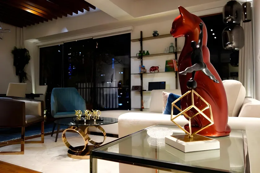 Bespoke Suite, Unique Location - Image 1