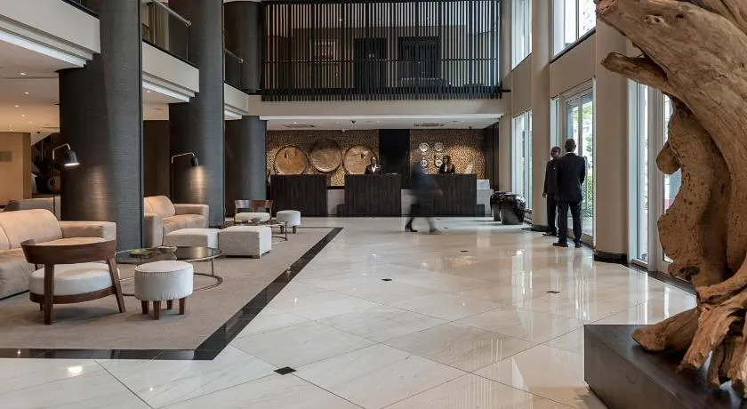 Hotel Avenida - Image 1