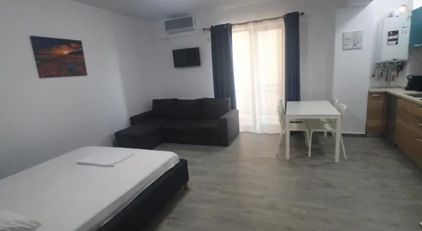 Brizza Apartments 3 Mamaia Nord - Image 1