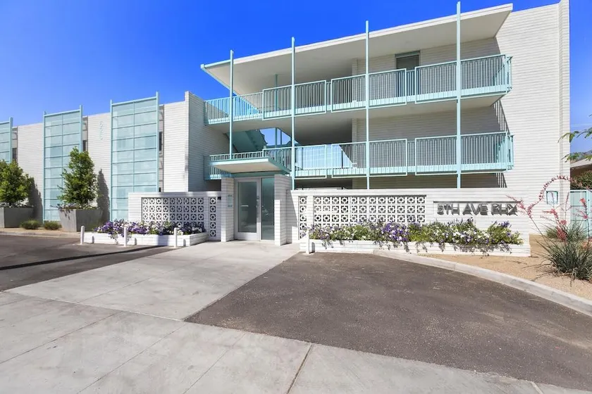 DTPH Modern Designer Studio - Pool & Parking - - Image 1
