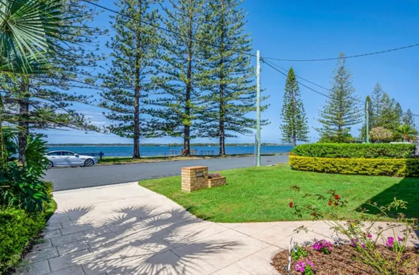 Private beautiful homestay located at the back of beach front house in a peaceful beach - 02 BR 04 Beds - Image 1