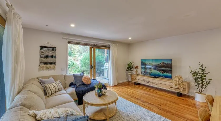 Acacia Rise - The Ultimate Peninsula Getaway - Image 1