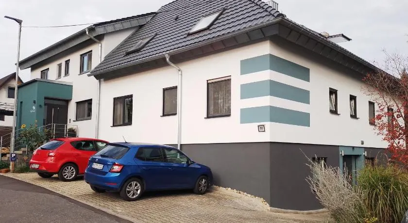 moderne Ferienwohnung mit Balkon - Image 1