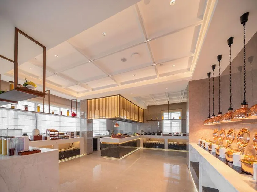Hangzhou Agricultural and Forestry University Qingshan Lake Maison New Century Hotel - Image 1