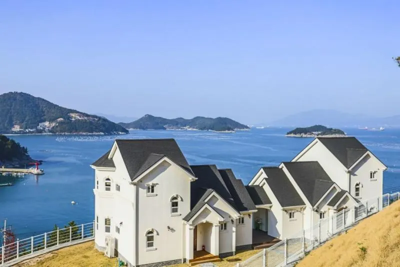 Yeosu L House Pension - Image 1