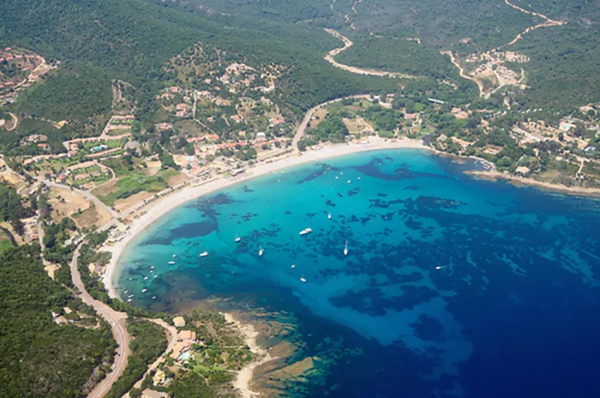 Les Lodges de la Plage U Dragulinu - Image 1