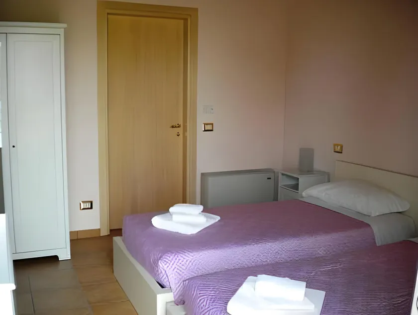 Insolent Inn - Image 1