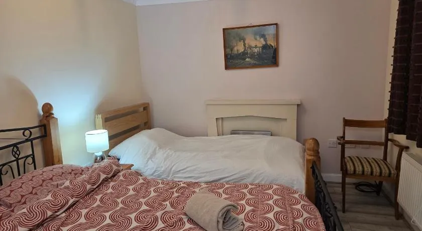 Cosy in Colchester x5 - Image 1