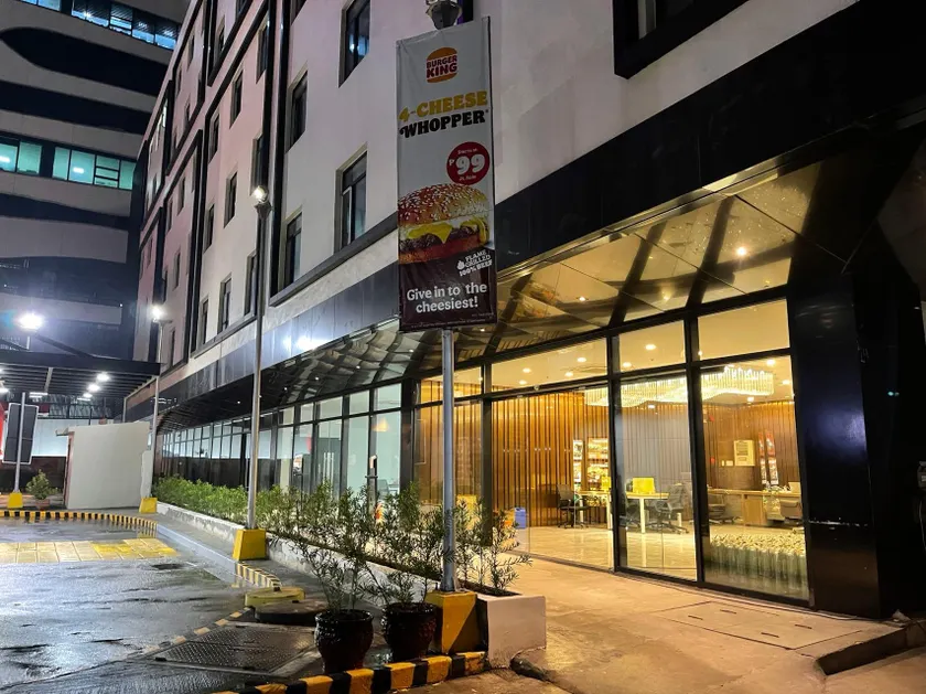 City Center Hotel Manila Near Airport and PITX Casinos Exhibition Center - Image 1