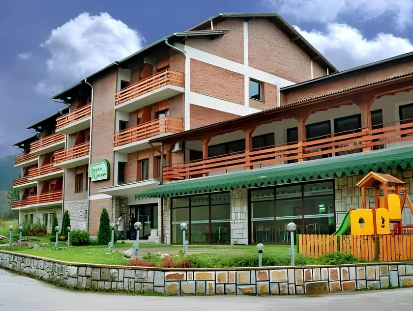 Tourist center Momina Krepost - Image 1