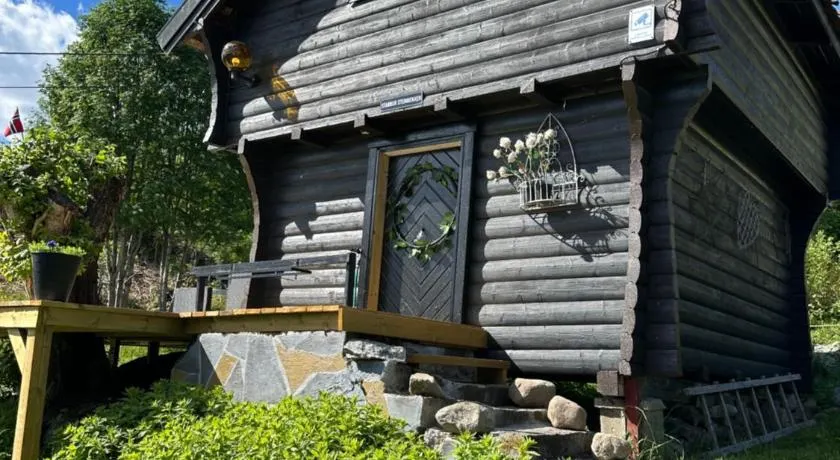Stabbur Steinbekken Roost, Rustic Forest Stay, Shared Toilet, No Shower - Image 1