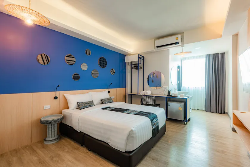Luck Thai Hotel - Image 1