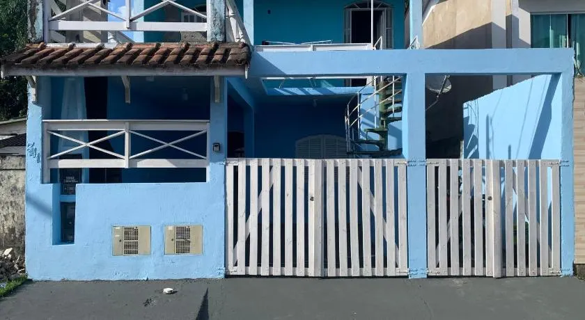 Casa Temporada Bertioga - Image 1