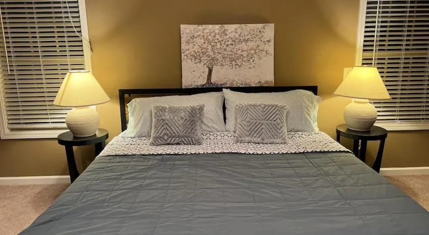 Five Stars Luxury Home - Image 1