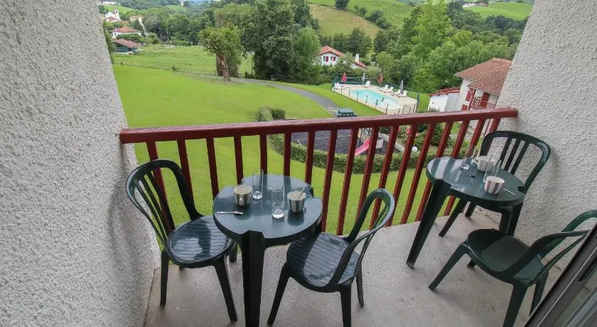 ECHALAR Piscine Vue Montagnes - Image 1