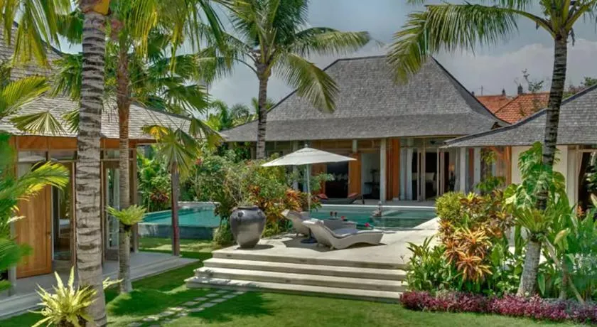 Kudus Boutique Estate in Canggu 100m to Beach - Image 1