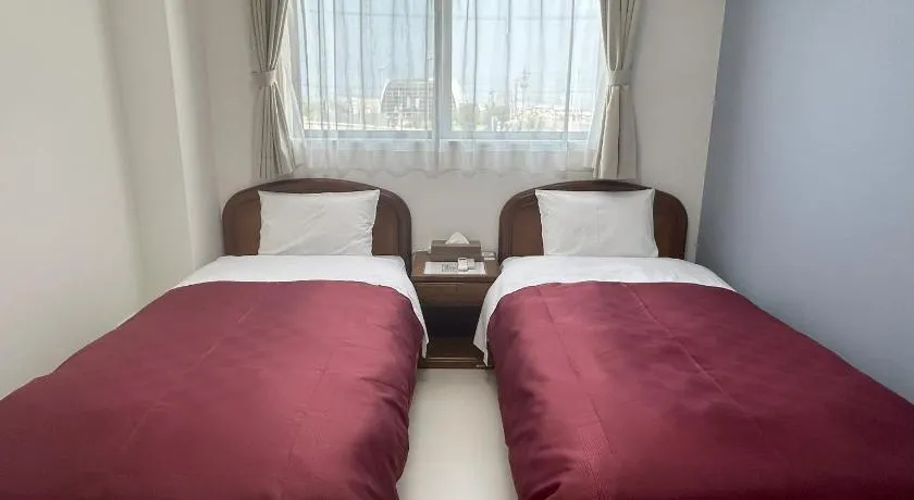 Kairyu Marine park Guest house 海竜マリンパークゲストハウス #HH9 - Image 1
