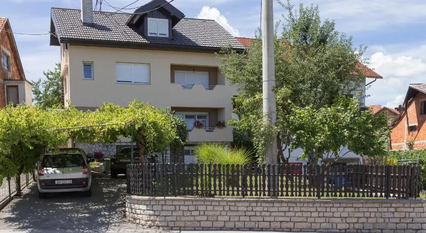 IRIS Room & Apartment - Image 1
