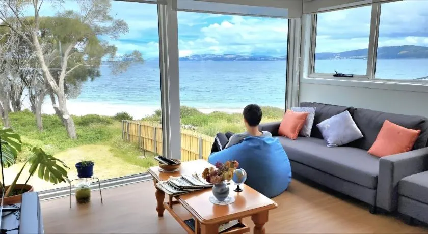 Beach Getaway - Blessington Villa - Image 1