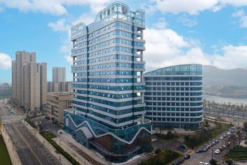 JI Hotel (Luzhou Aiqinhai Shopping Center) - Image 1