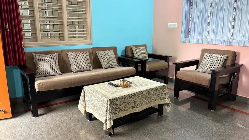 Secure 2BHK – 10 Mins from Airport, CCTV, Grills. - Image 1
