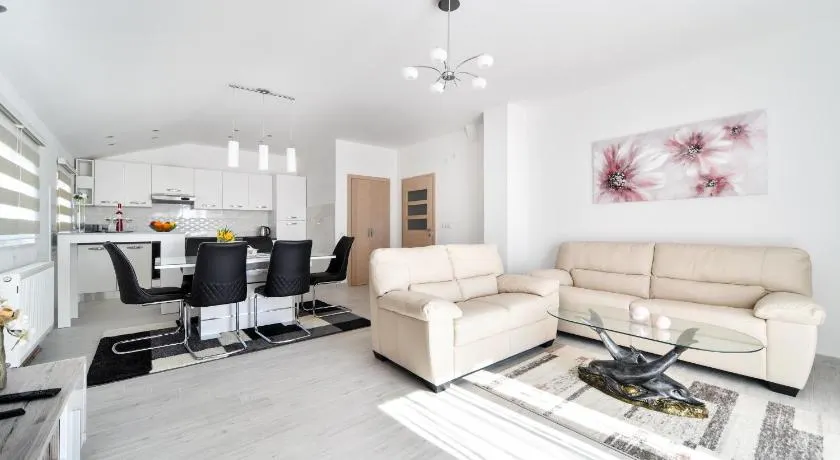 Apartman Novokmet-Crno - Image 1