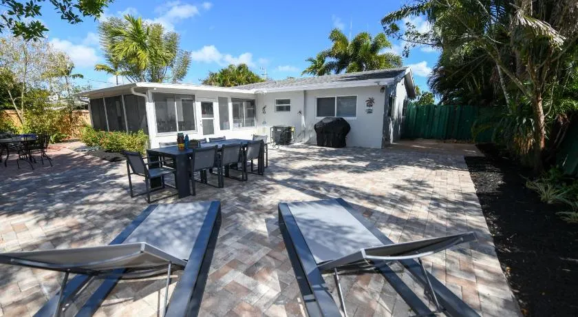 4BR Home, Hot Tub, Near Beach & Wilton Manors - Image 1