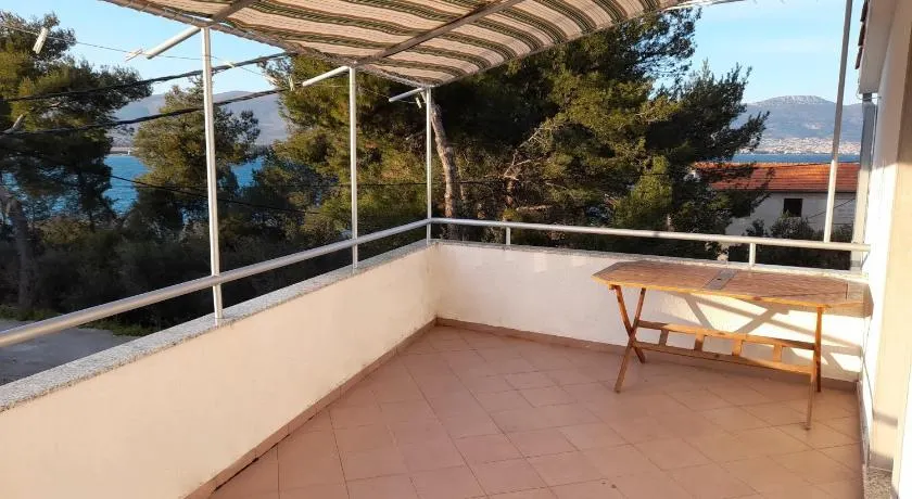 Apartments Lucija 2 min walk to the beach - Image 1