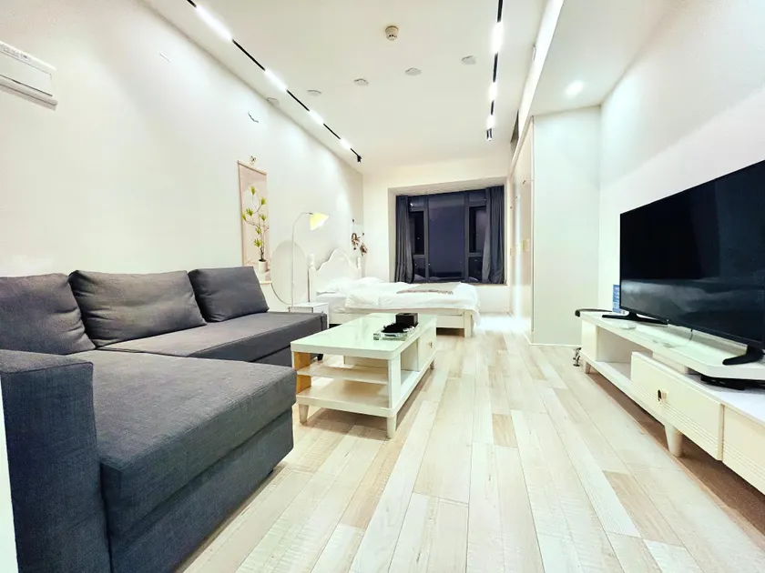 Hannah's Nanting Hotel - Image 1