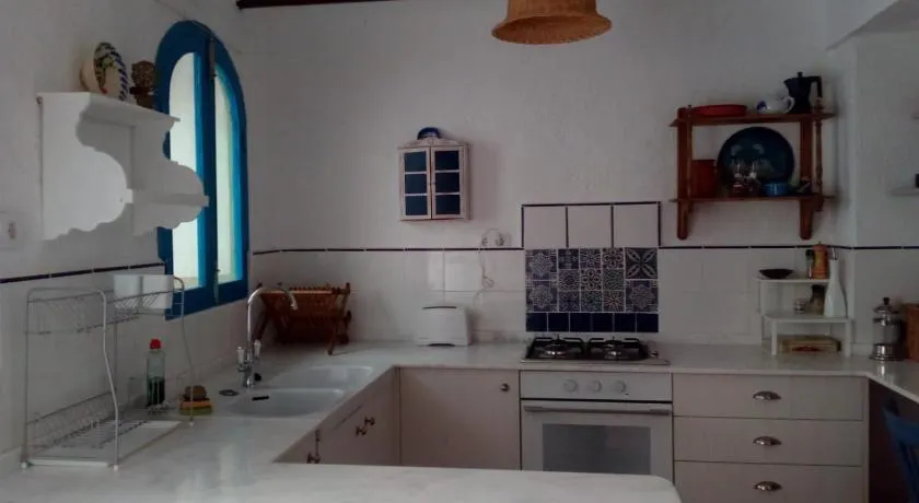 Tranquil Spanish Mountain Retreat - Image 1