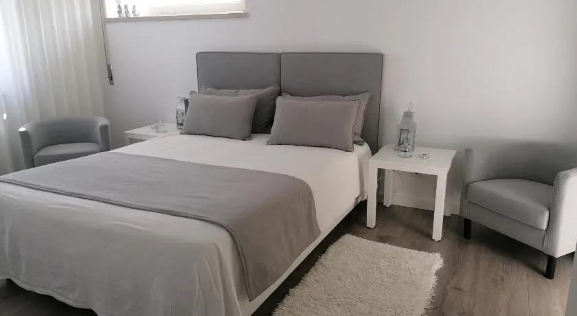 Silver Home - Image 1