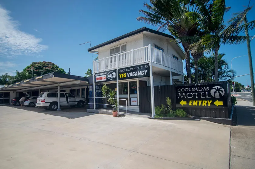 Cool Palms Motel - Image 1