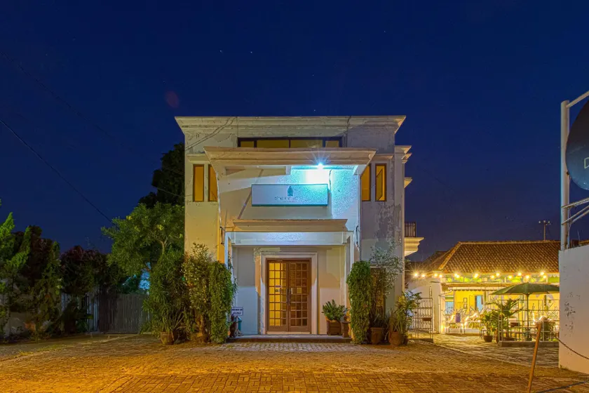 D'Talent Hotel - Image 1