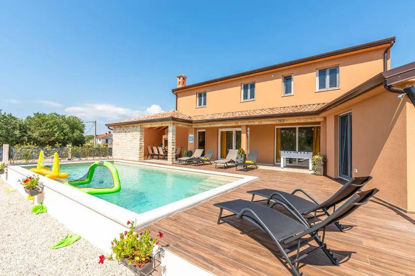 Villa Starlight Gaze - Image 1