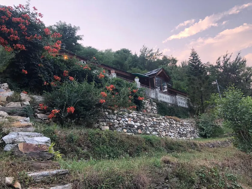 Barda Estate Tirthan - Image 1
