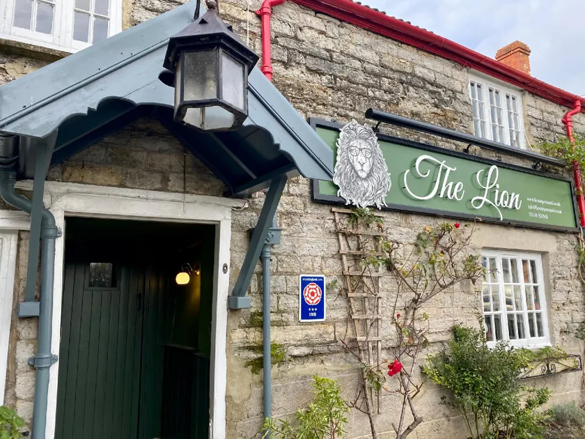 The Lion at West Pennard - Image 1