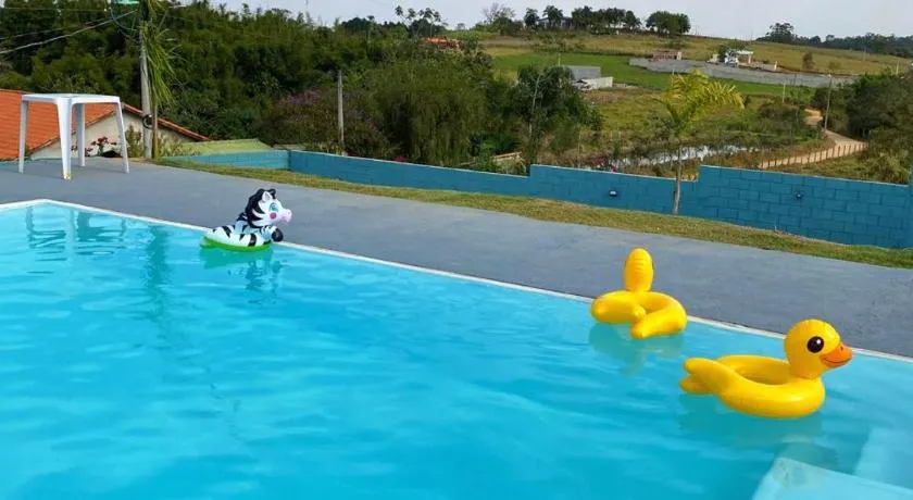 Espaço Mattigor, Chácara mil m2, piscina grande com prainha e vista deslumbrante - Image 1